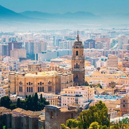 Calu Homes Cerca De Estacion De Tren Málaga Eksteriør bilde
